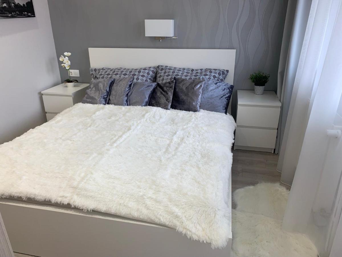 Downtown Dream Apartmans Szeged Ngoại thất bức ảnh