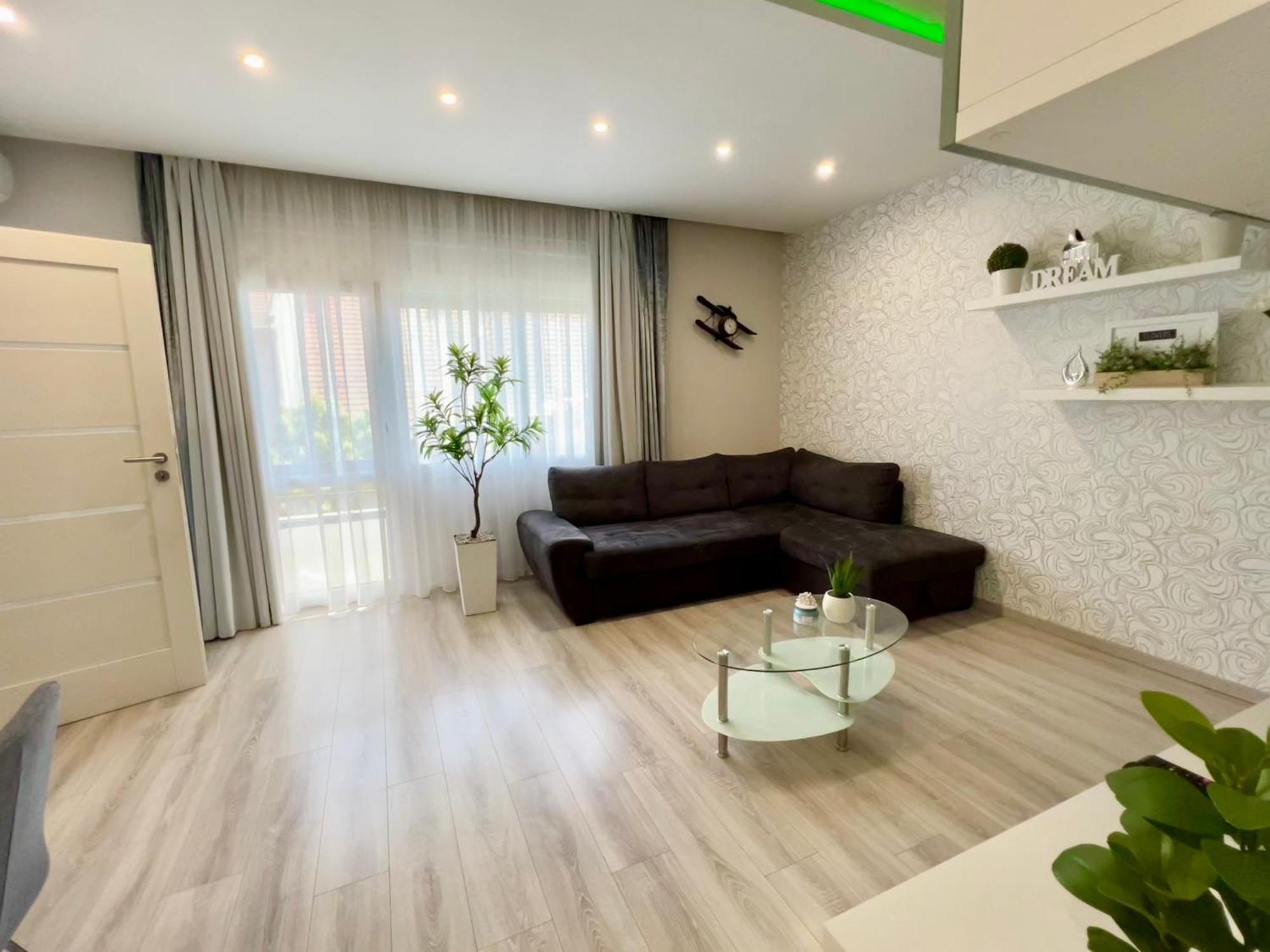 Downtown Dream Apartmans Szeged Ngoại thất bức ảnh
